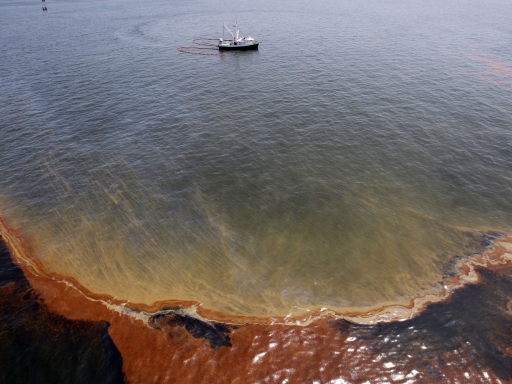 635652343652312144-PNJBrd-04-18-2015-NewsJournal-1-A006-2015-04-17-IMG-Gulf-Oil-Spill-Photo-3-1-HBAHBO3B-L597689147-IMG-Gulf-Oil-Spill-Photo-3-1-HBAHBO3B